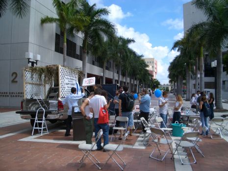 Sukkot at Miami Dade College